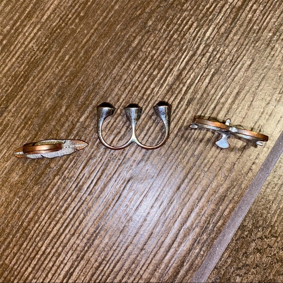 Bundle of 3 Two-Finger Fashion Rings - Picture 9 of 10